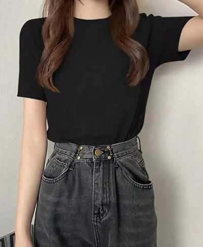Fitted Black Ribbed Round Neck T-Shirt for Women – Summer Basic Tee | Rang Sitaray
