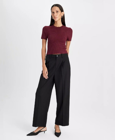 Maroon Ribbed Round Neck T-Shirt for Women - Chic Fitted Summer Top | Rang Sitaray
