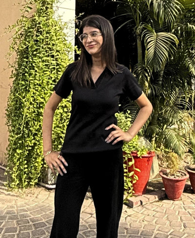 Tailored Black Ribbed Polo Top for Women – Chic Casual T-Shirt | Rang Sitaray